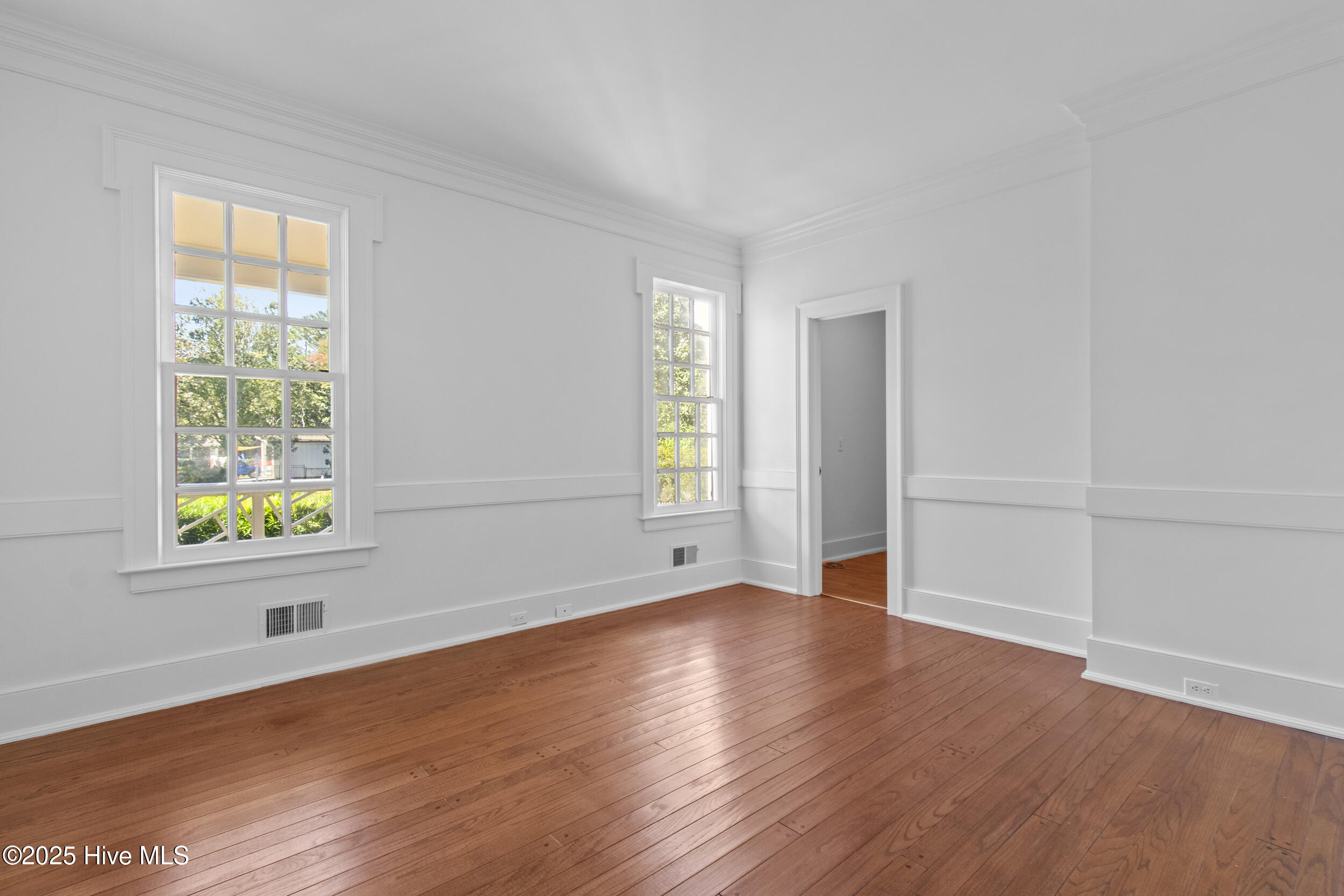 100537664 | Photo 29