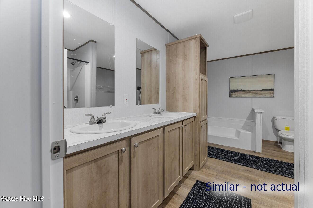 100547231 | Photo 32