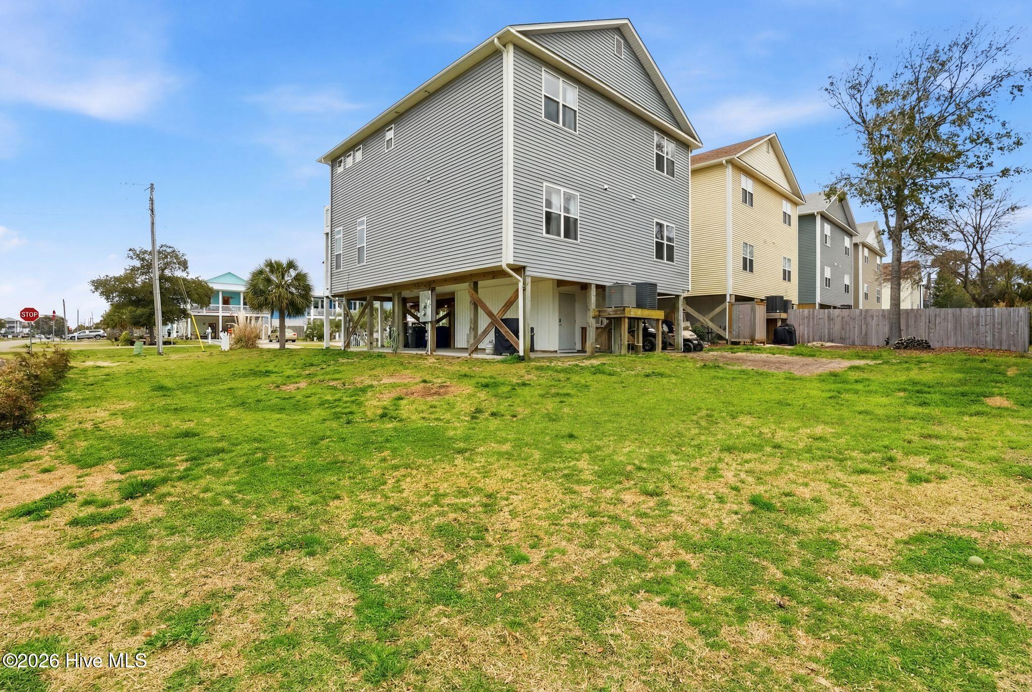 100558229 | Photo 49