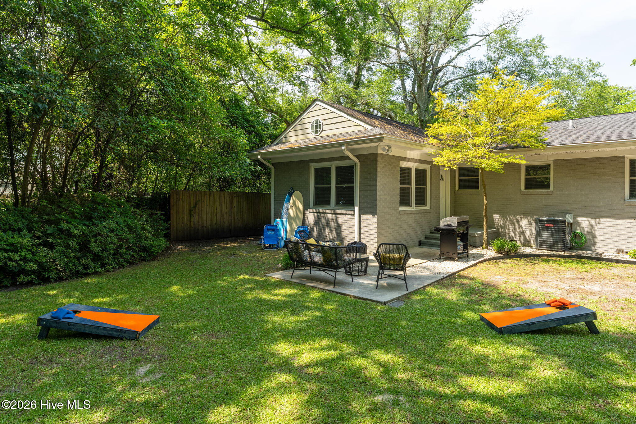 100566182 | Photo 31