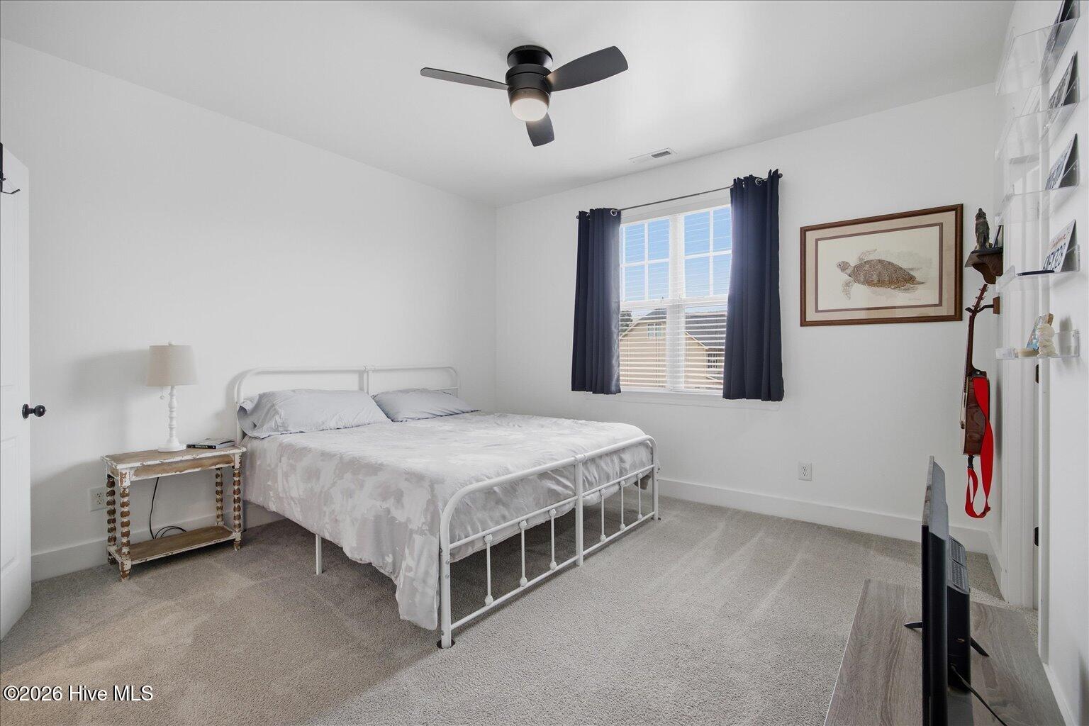 100565930 | Photo 39