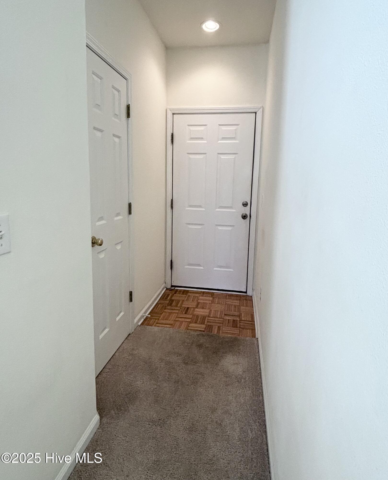 100520456 | Photo 17