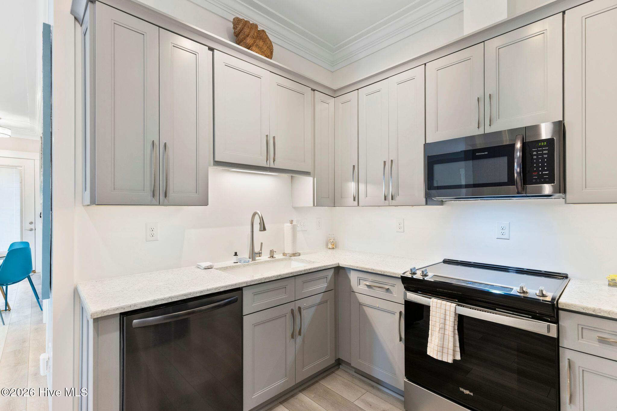 100551574 | Photo 53