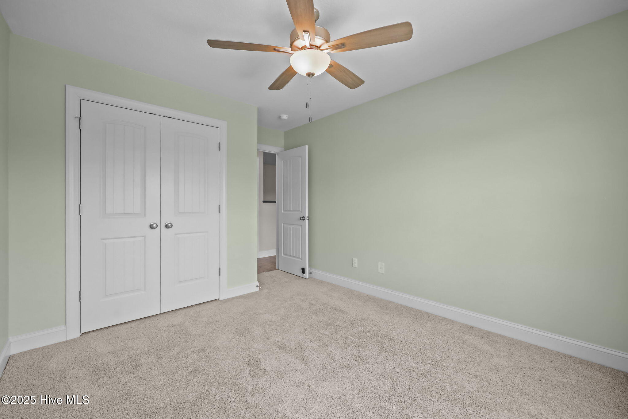 100516822 | Photo 27