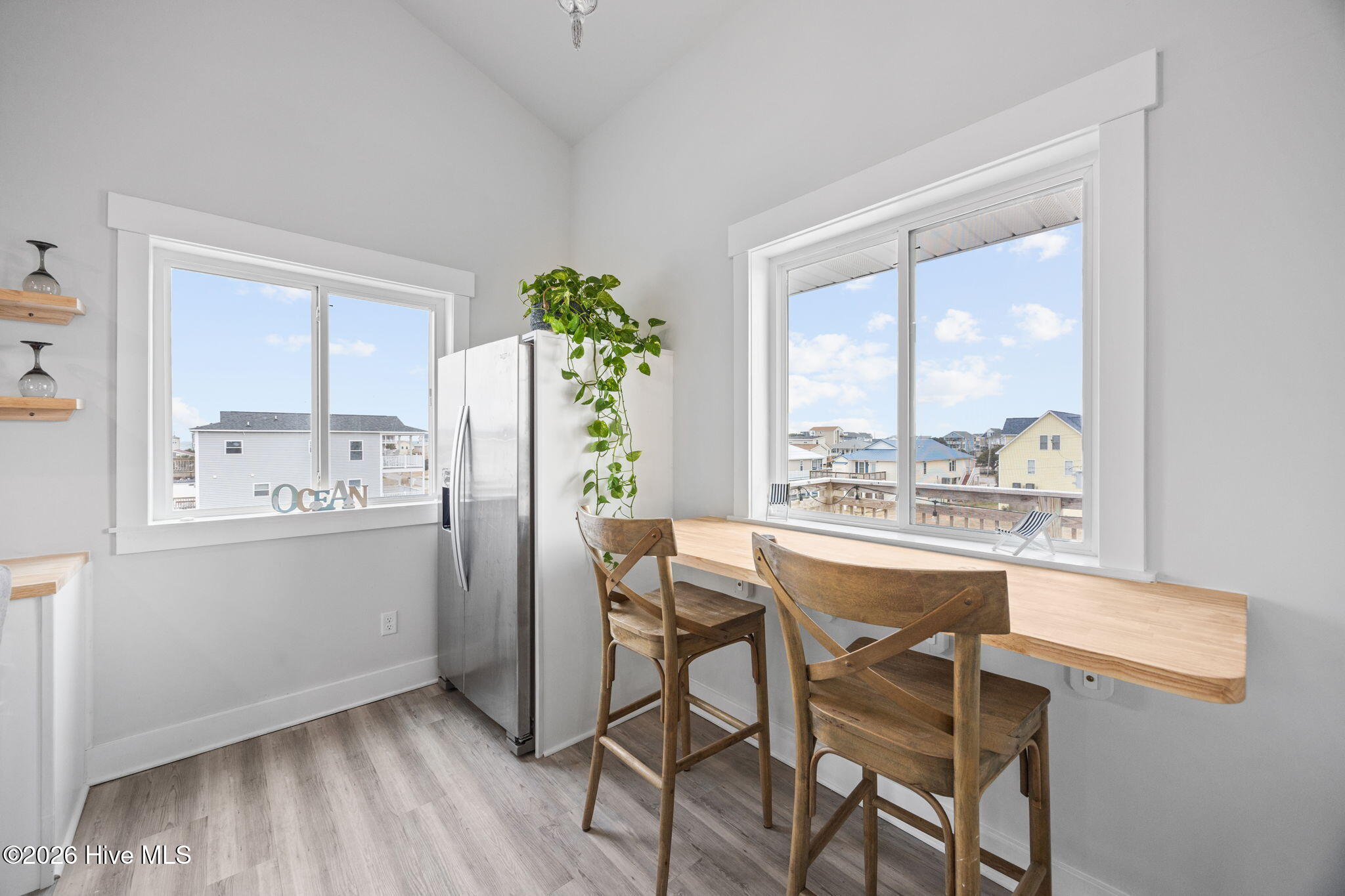 100557334 | Photo 11