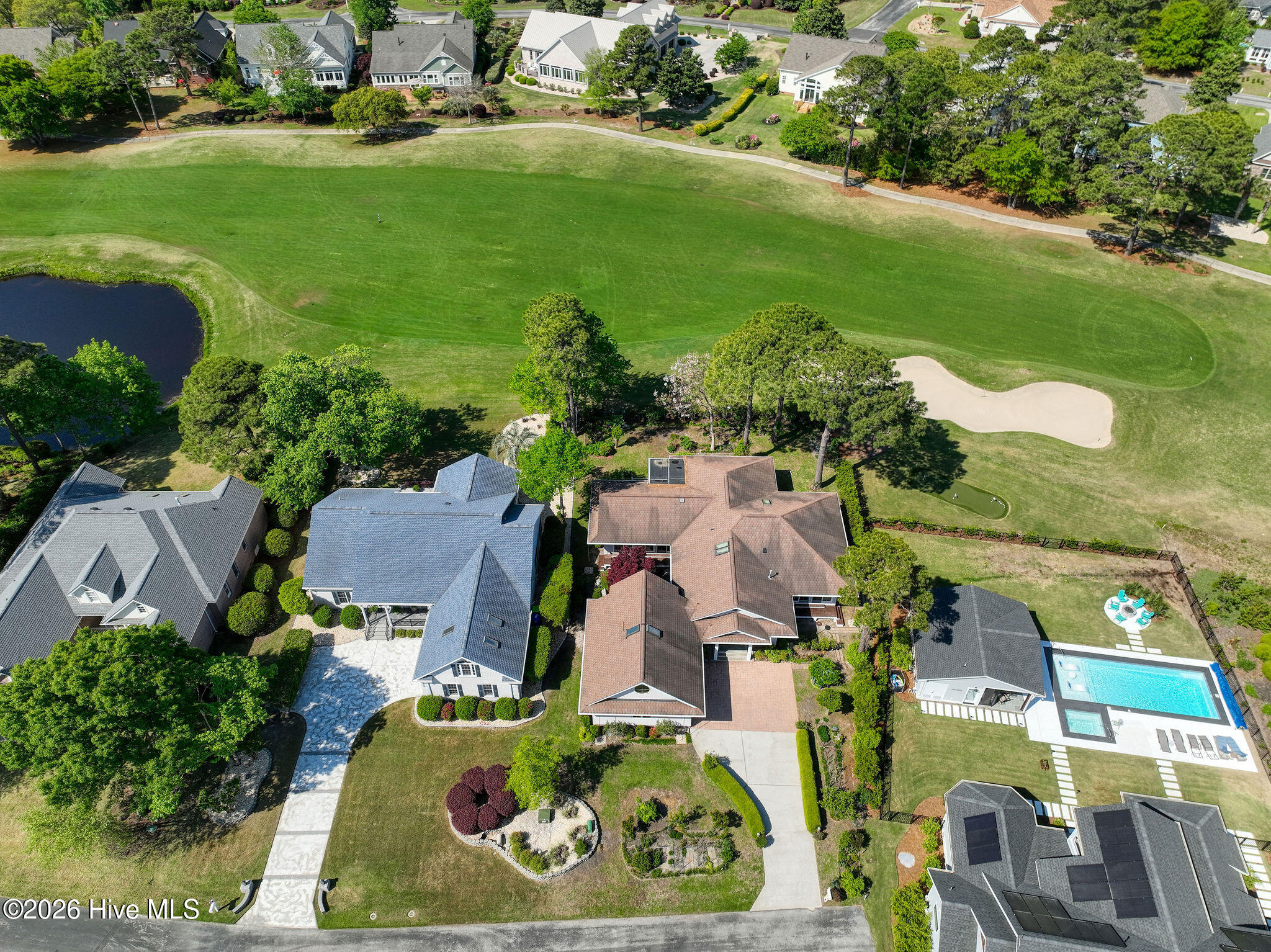 100569152 | Photo 78