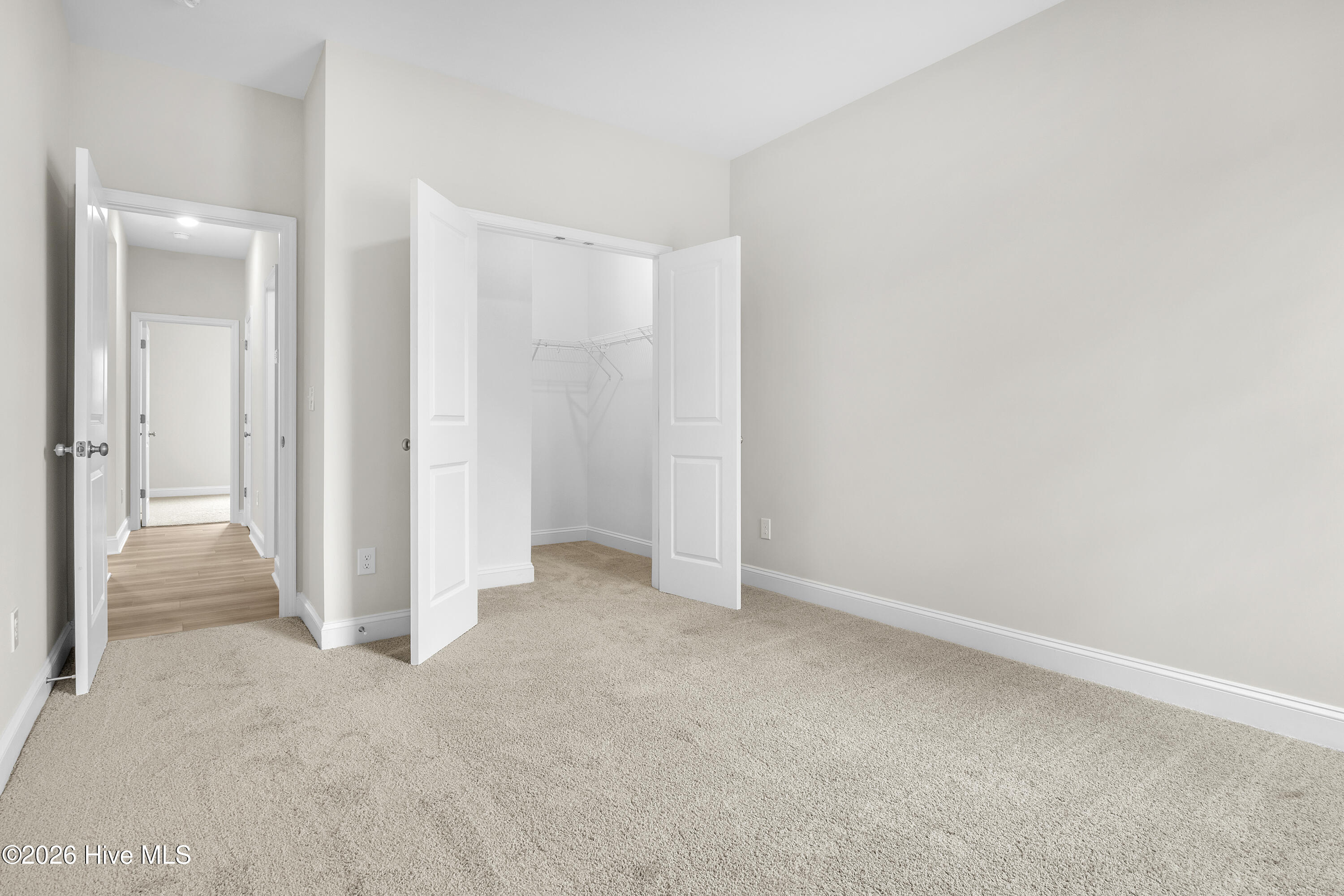 100552787 | Photo 49