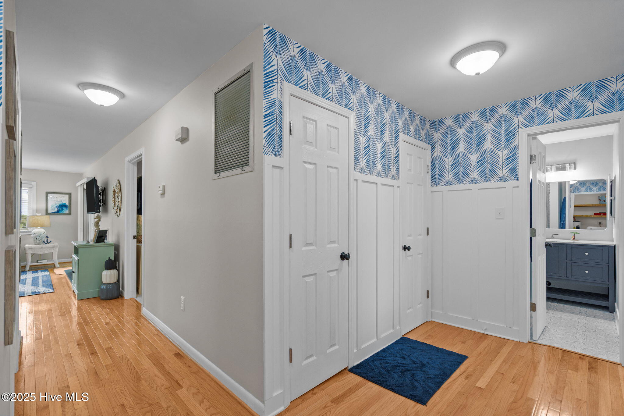 100539622 | Photo 13