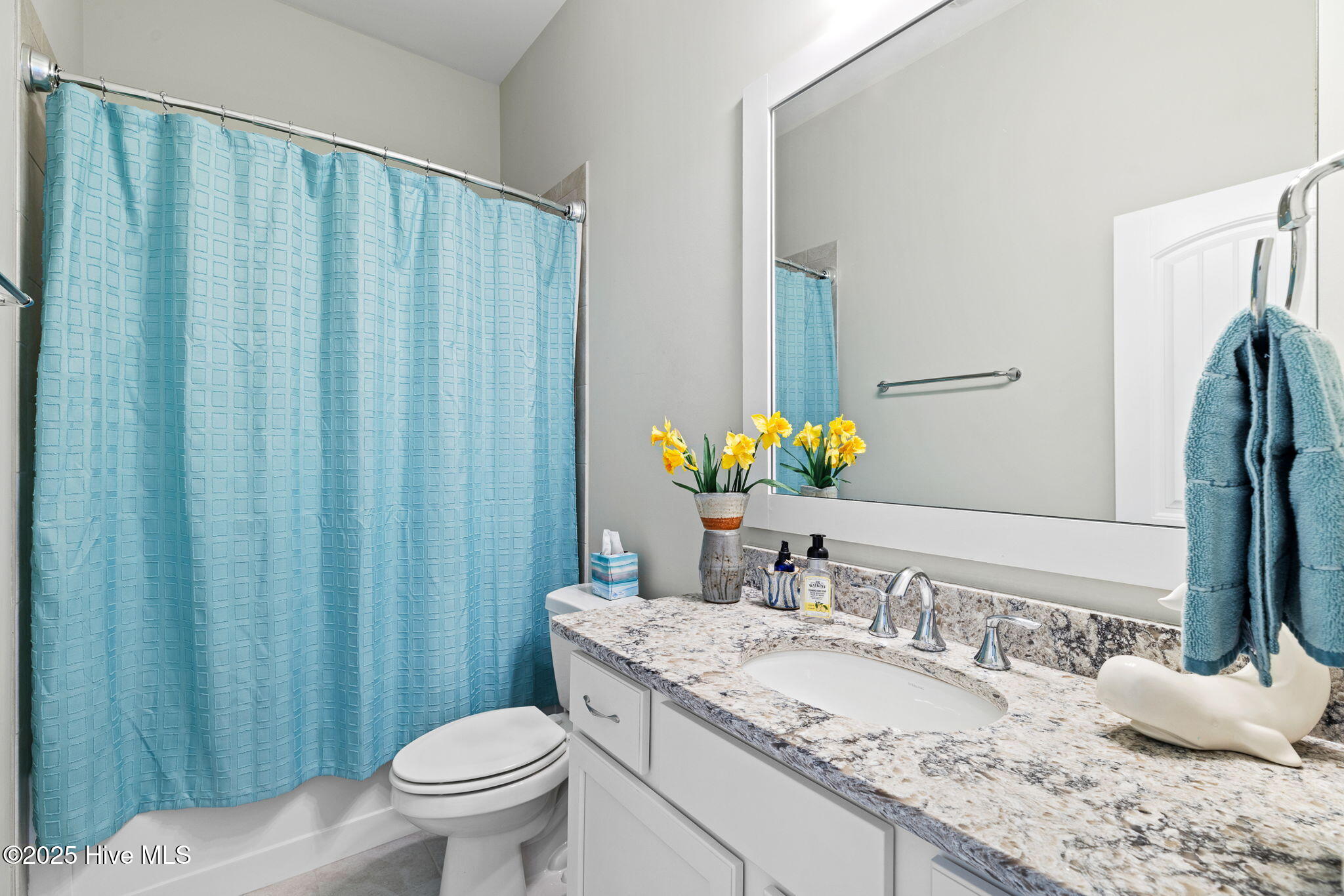 100541273 | Photo 33