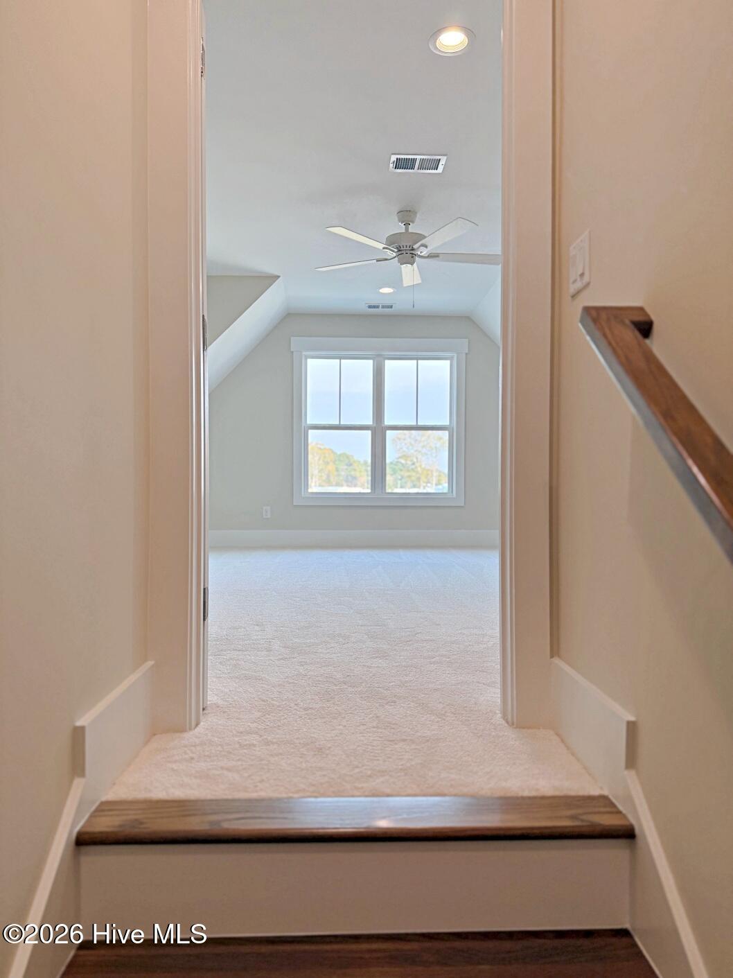 100537171 | Photo 21