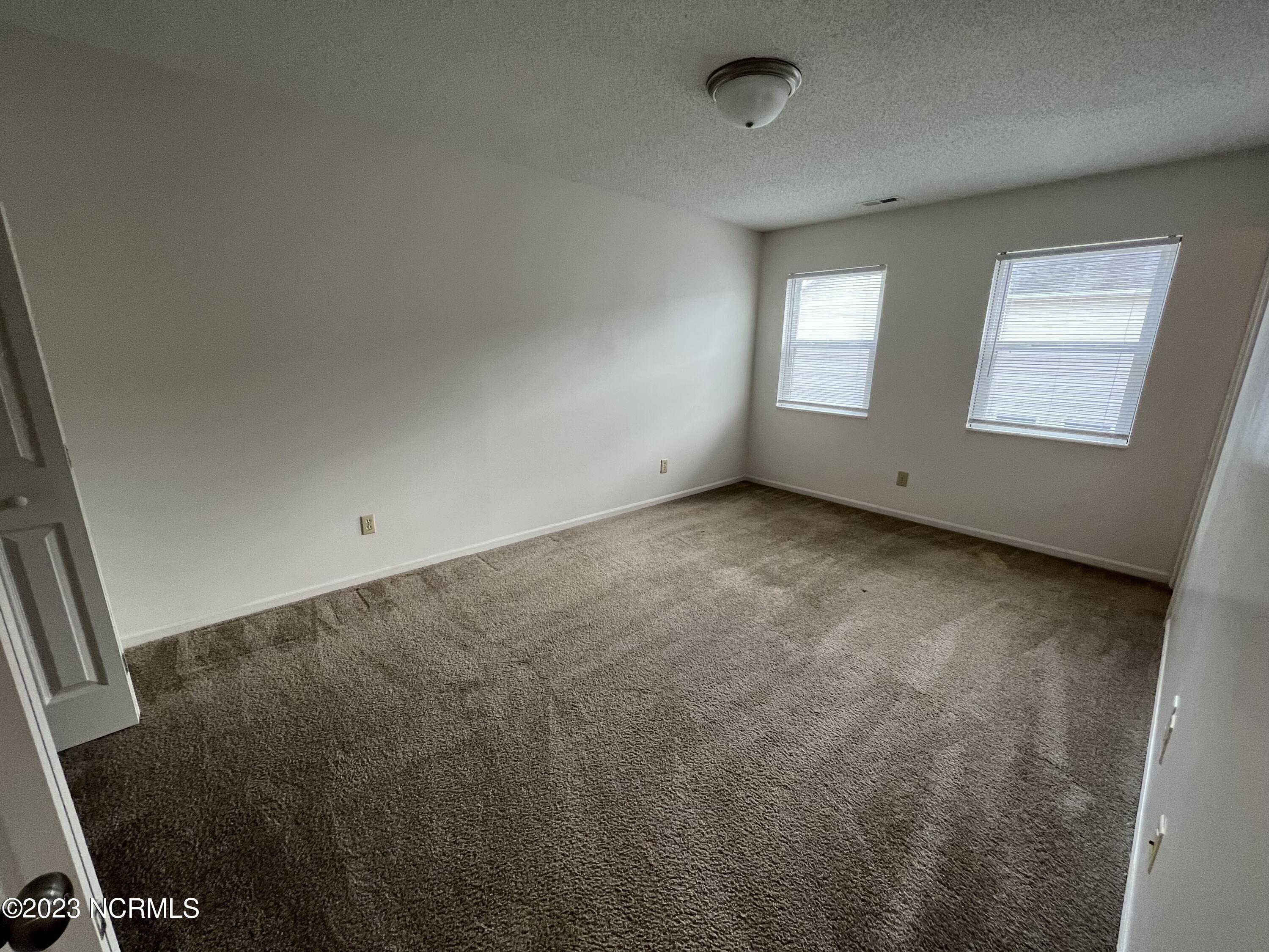 100552463 | Photo 13