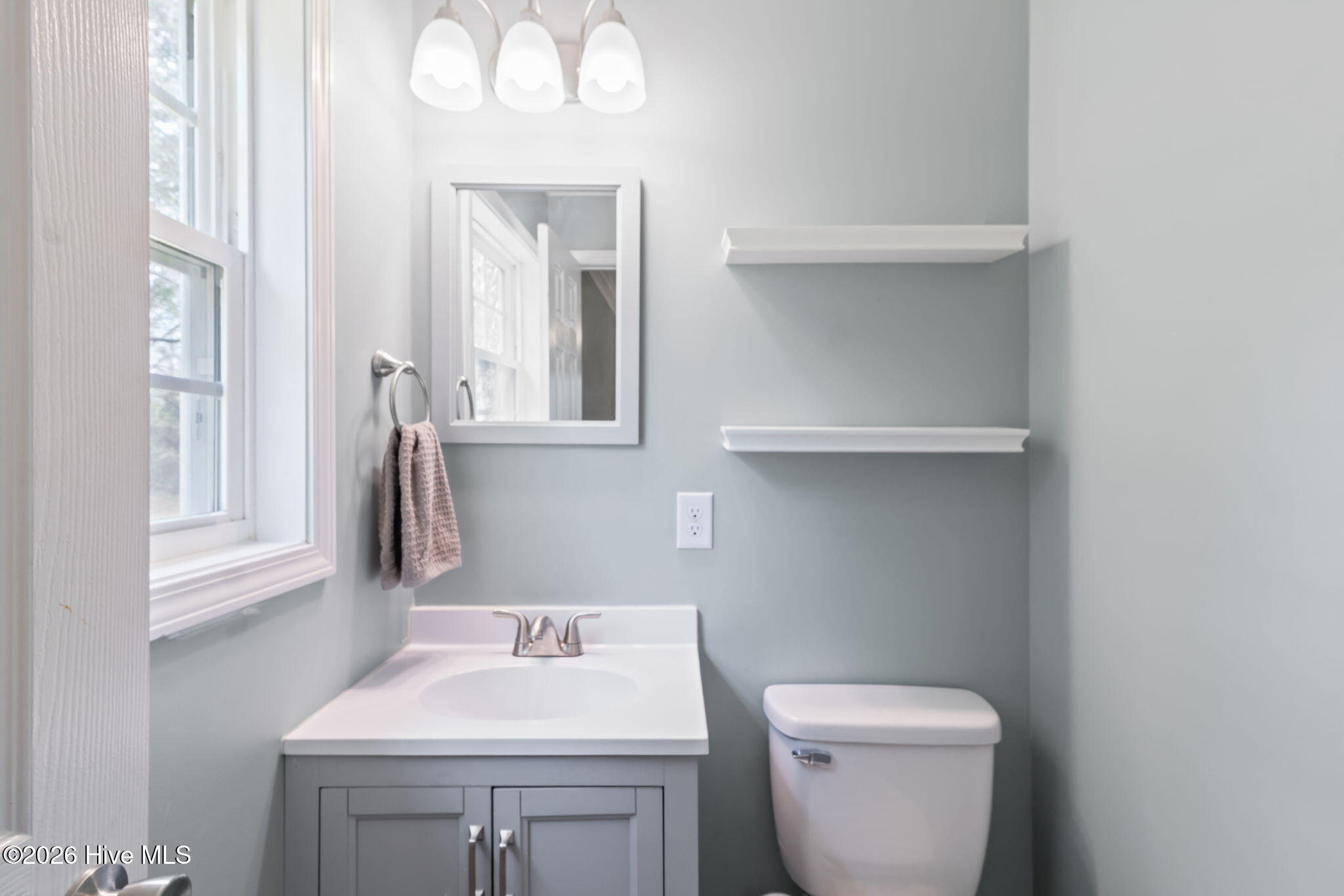 100561456 | Photo 24