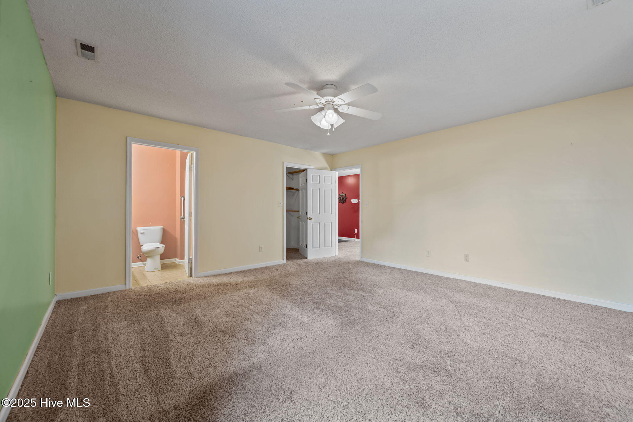 100544578 | Photo 14