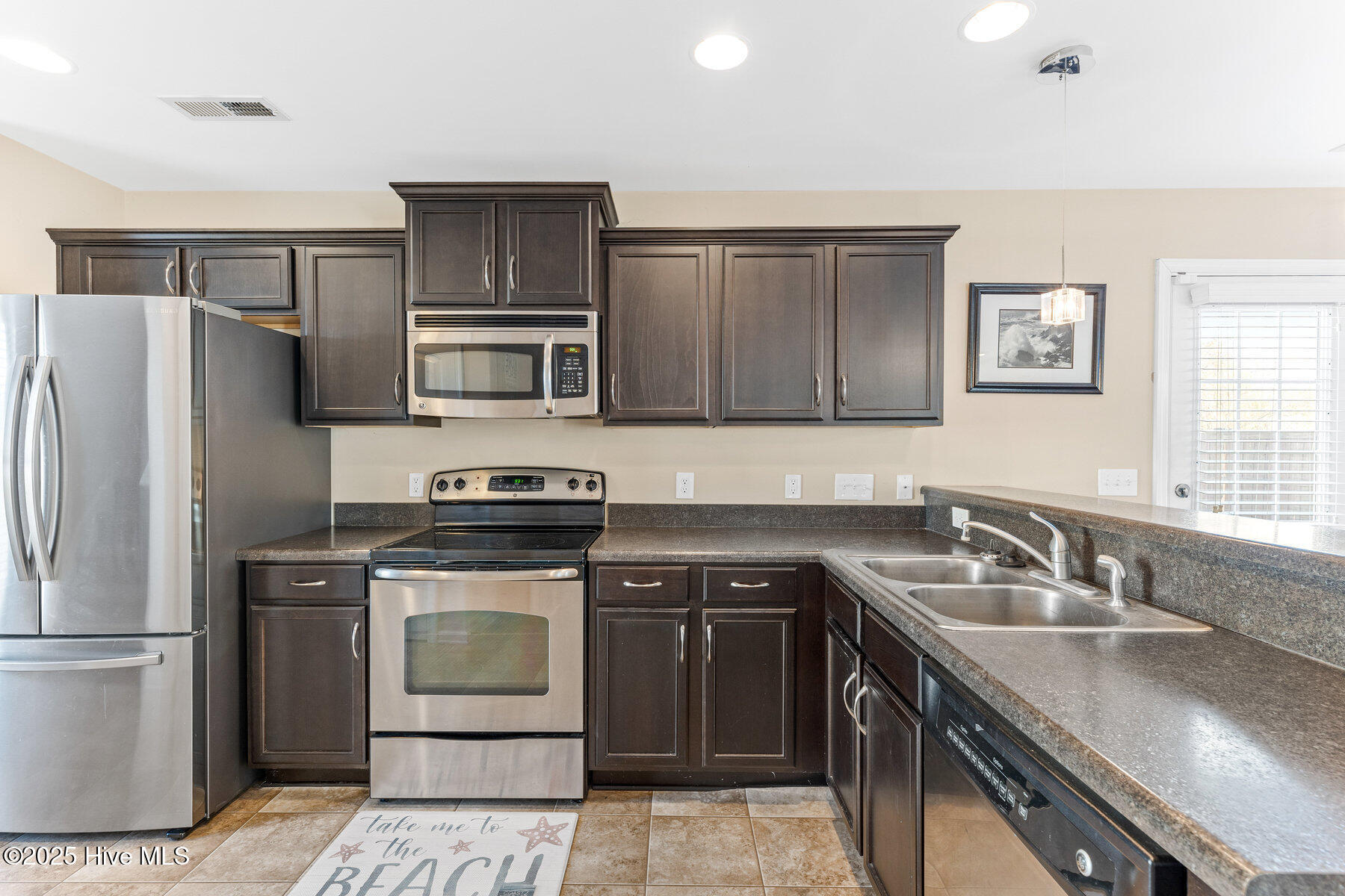 100538426 | Photo 14