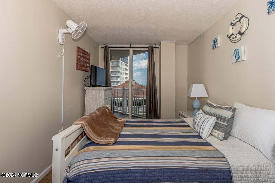 100426007 | Photo 34