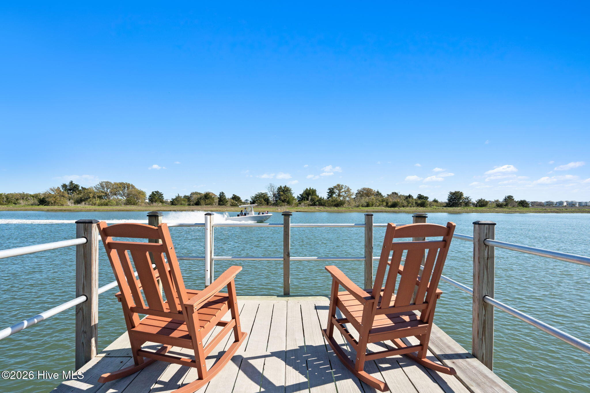 100567853 | Photo 46