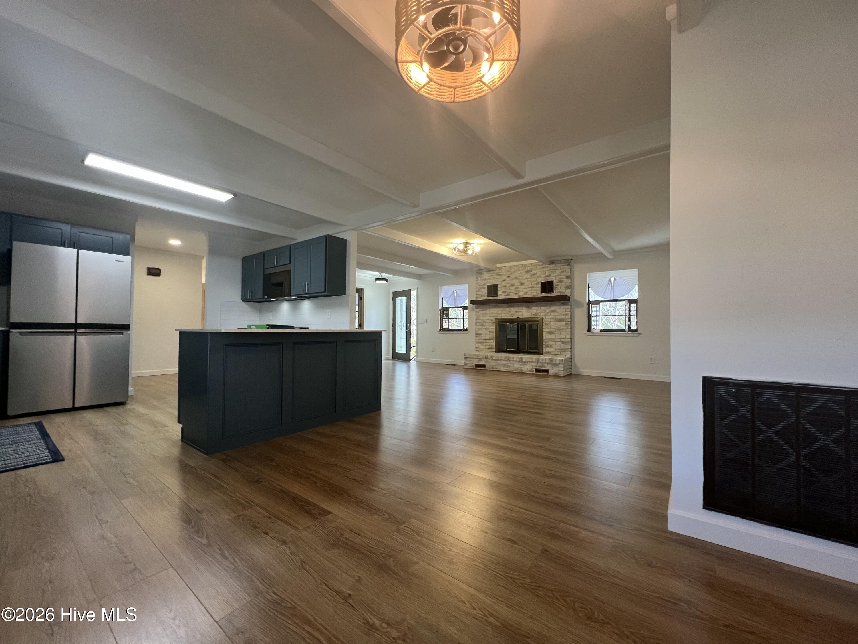 100541666 | Photo 28