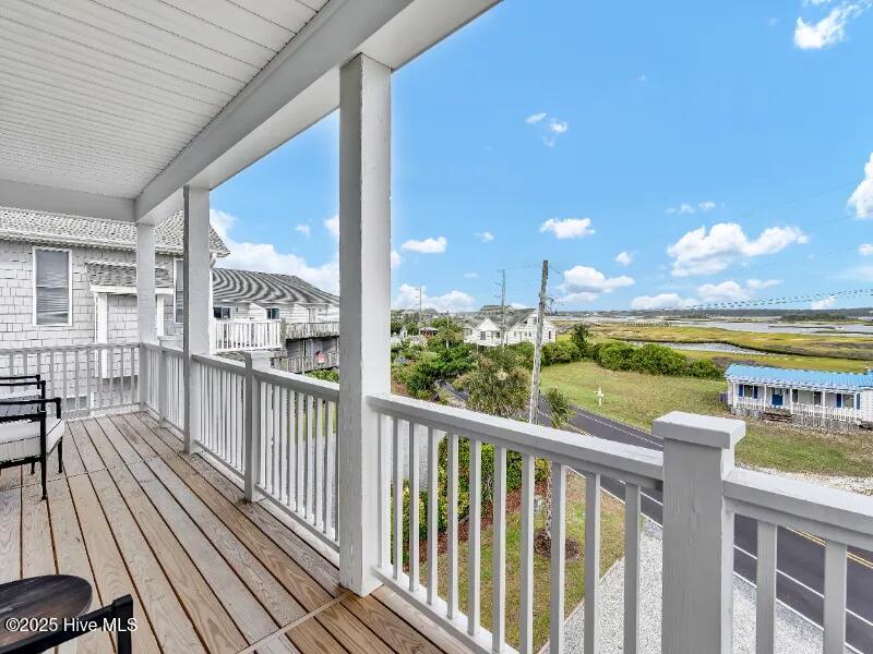 100541216 | Photo 33