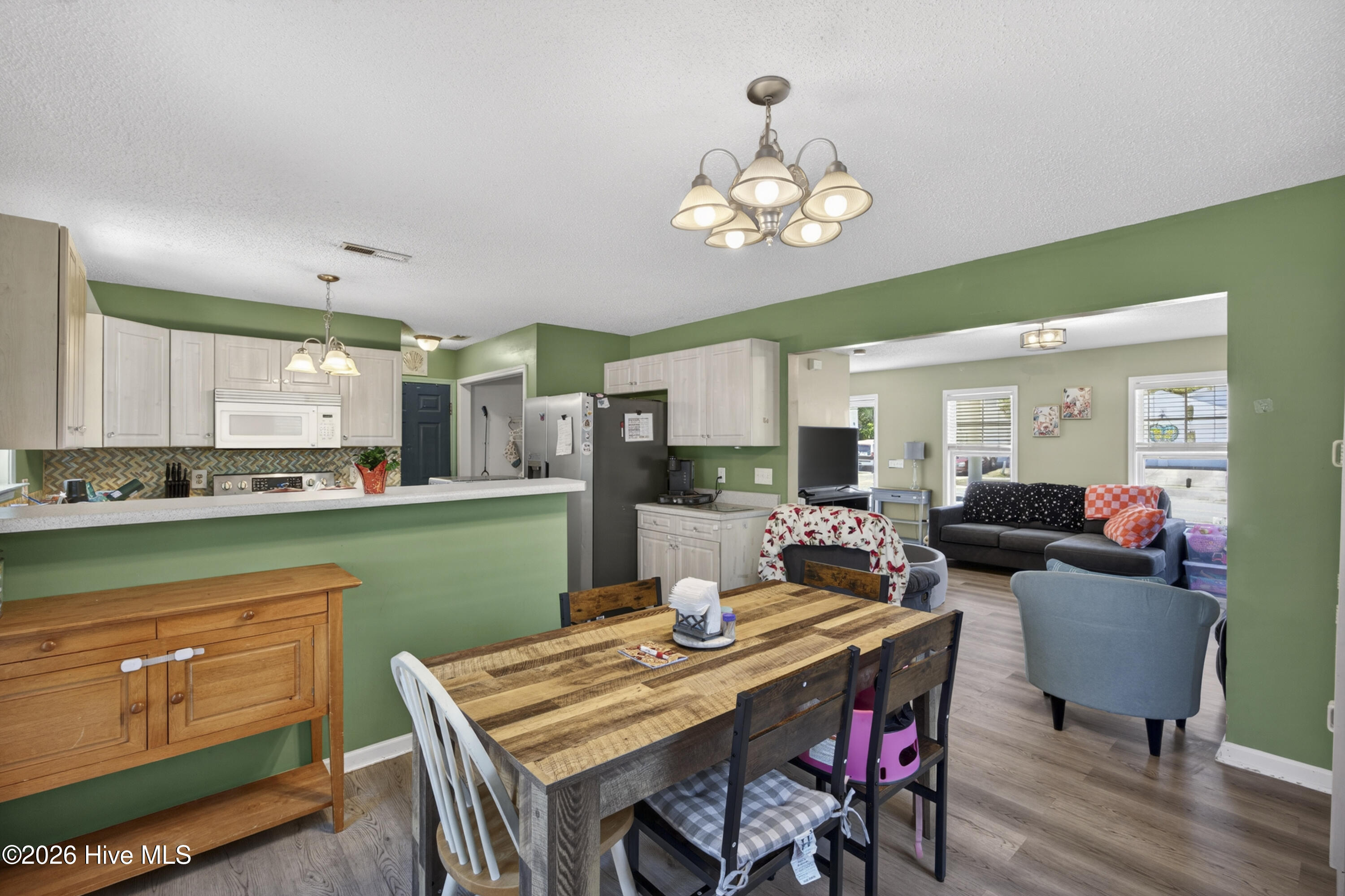 100567441 | Photo 39