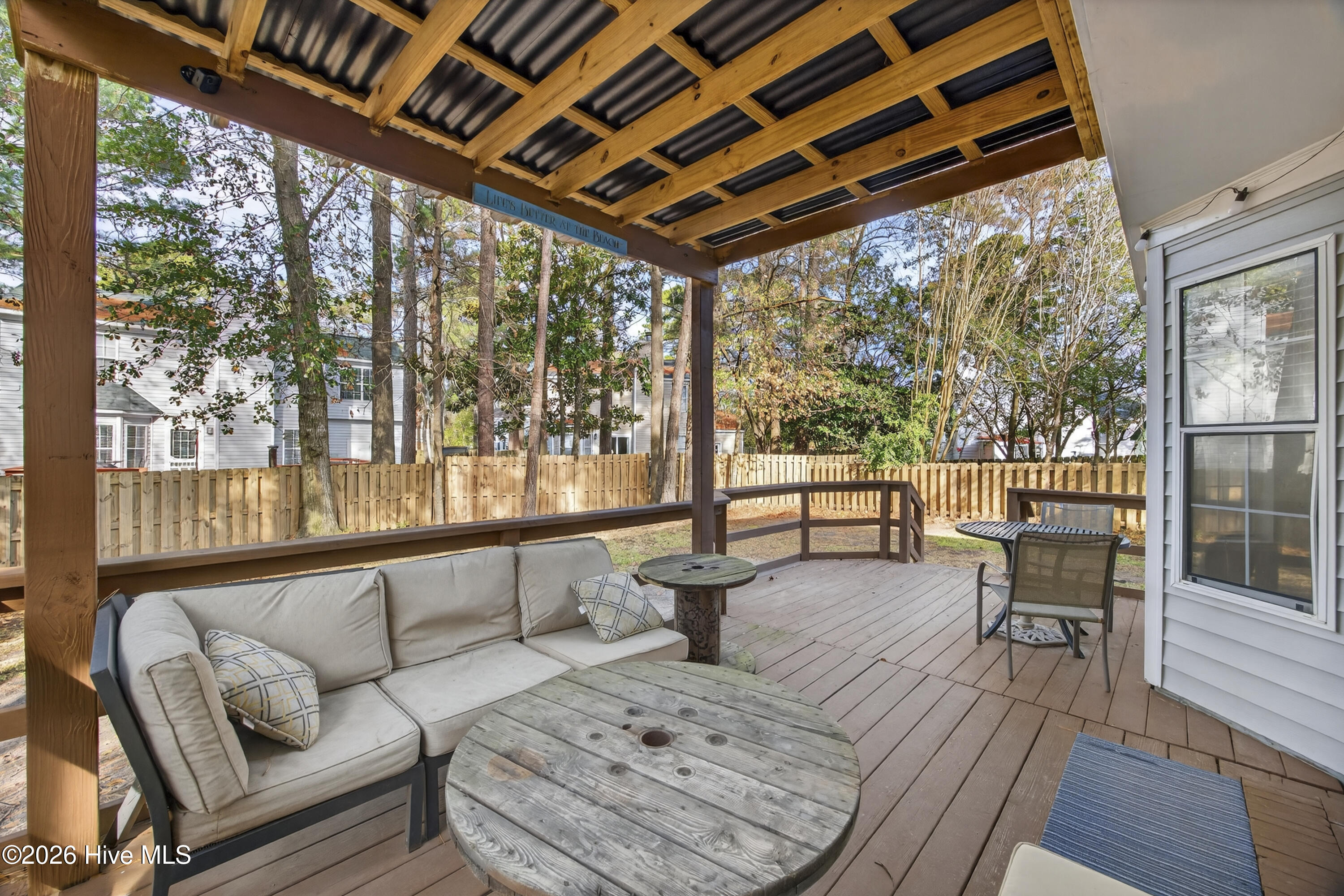 100550573 | Photo 34