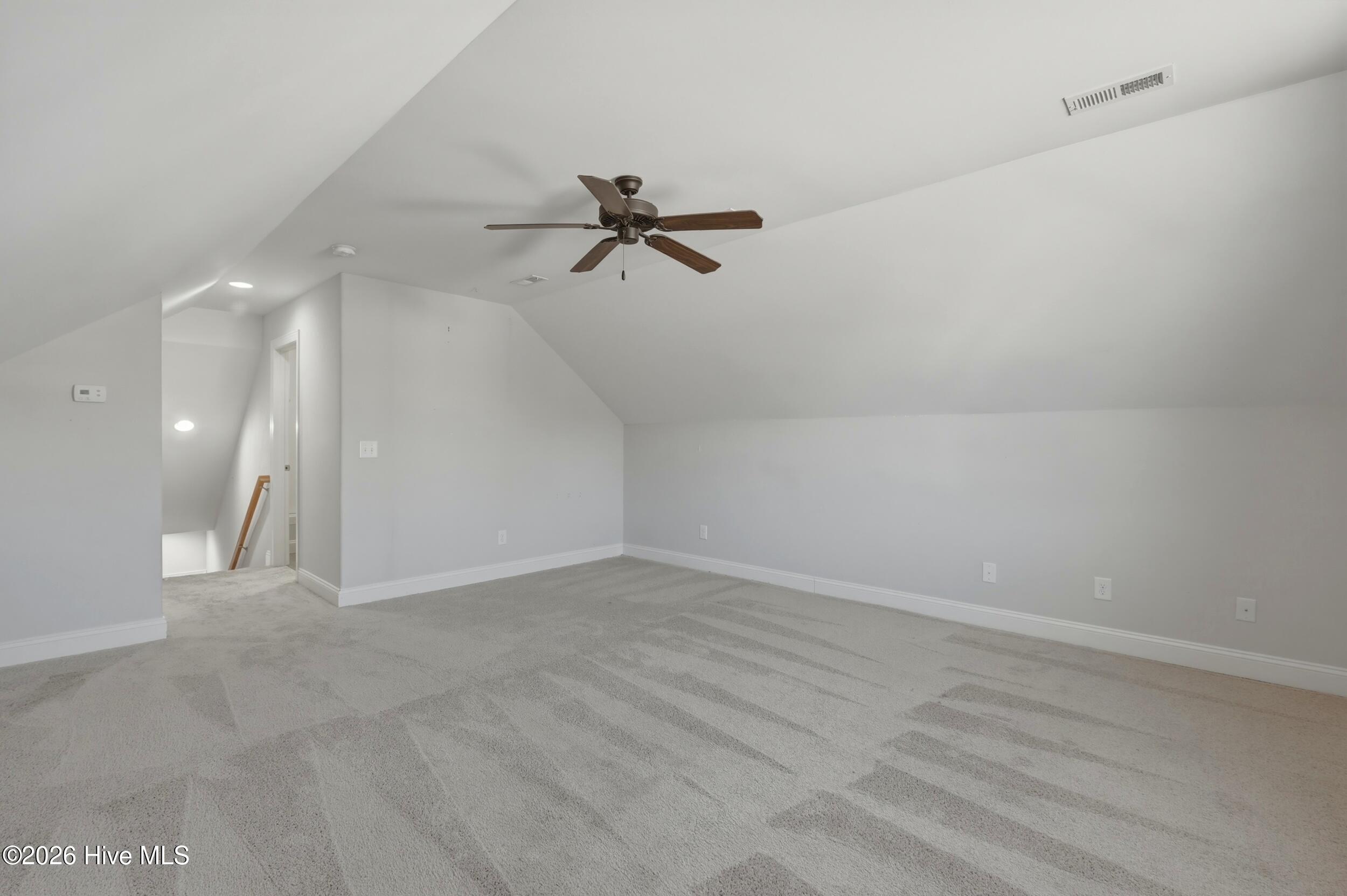 100556965 | Photo 28