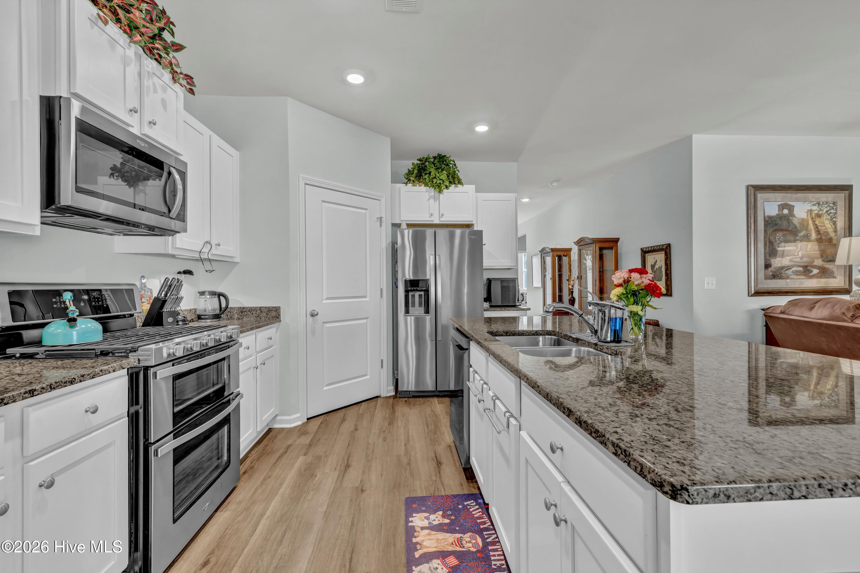 100558362 | Photo 10