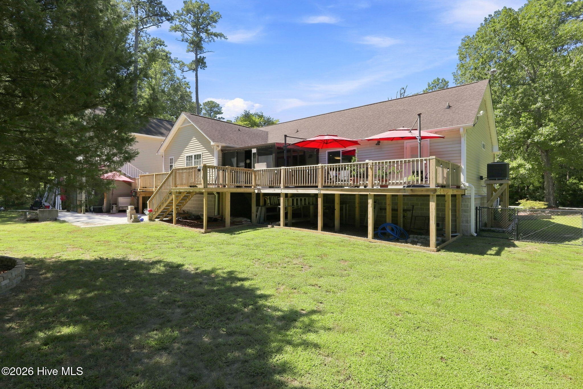 Photo 2 of Single family home for sale at 7116 Brigantine Blvd, Oriental, NC 28571 | MLS# 100606442 | Listing updated on 2026-10-05