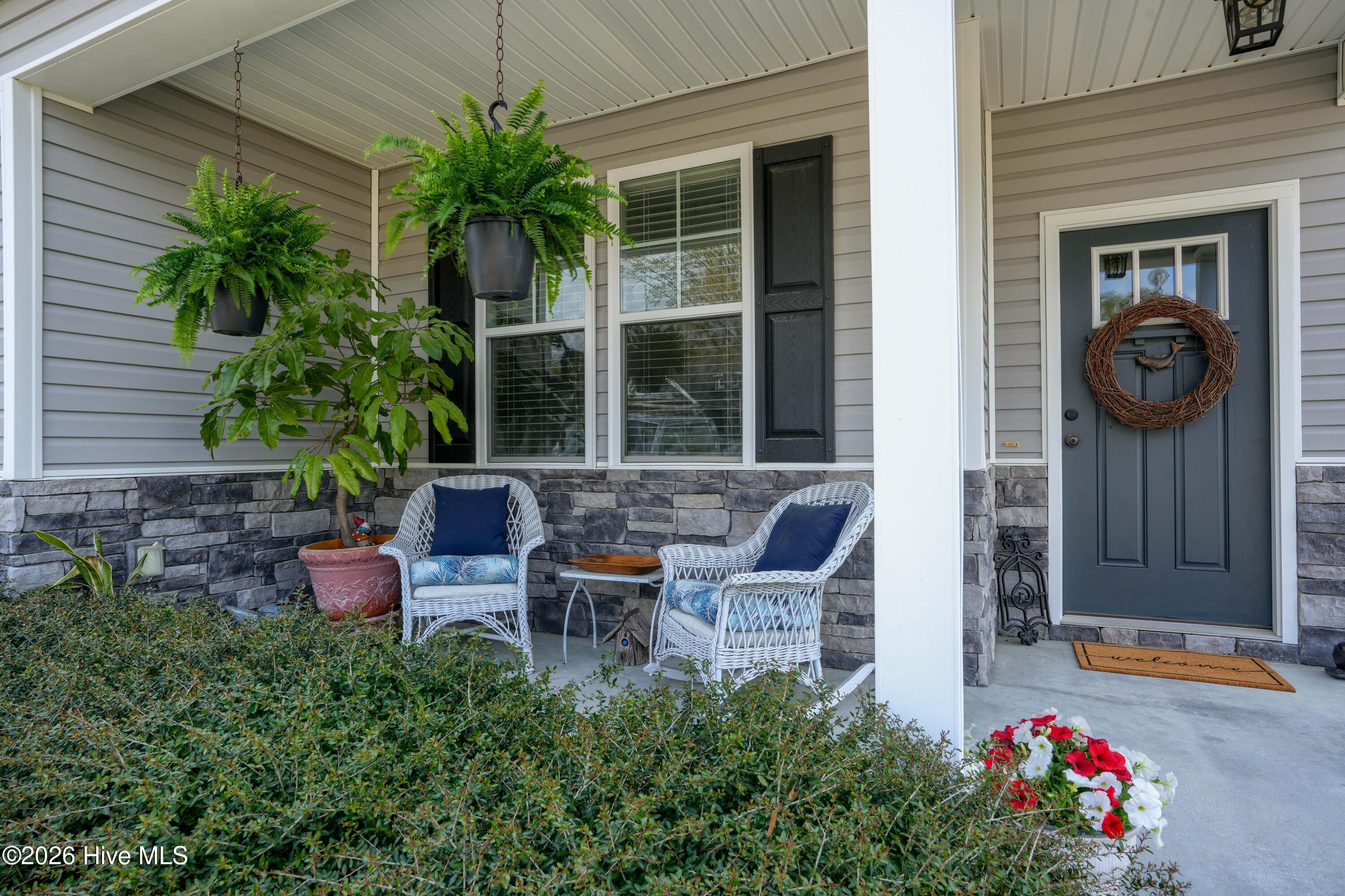 100563582 | Photo 10