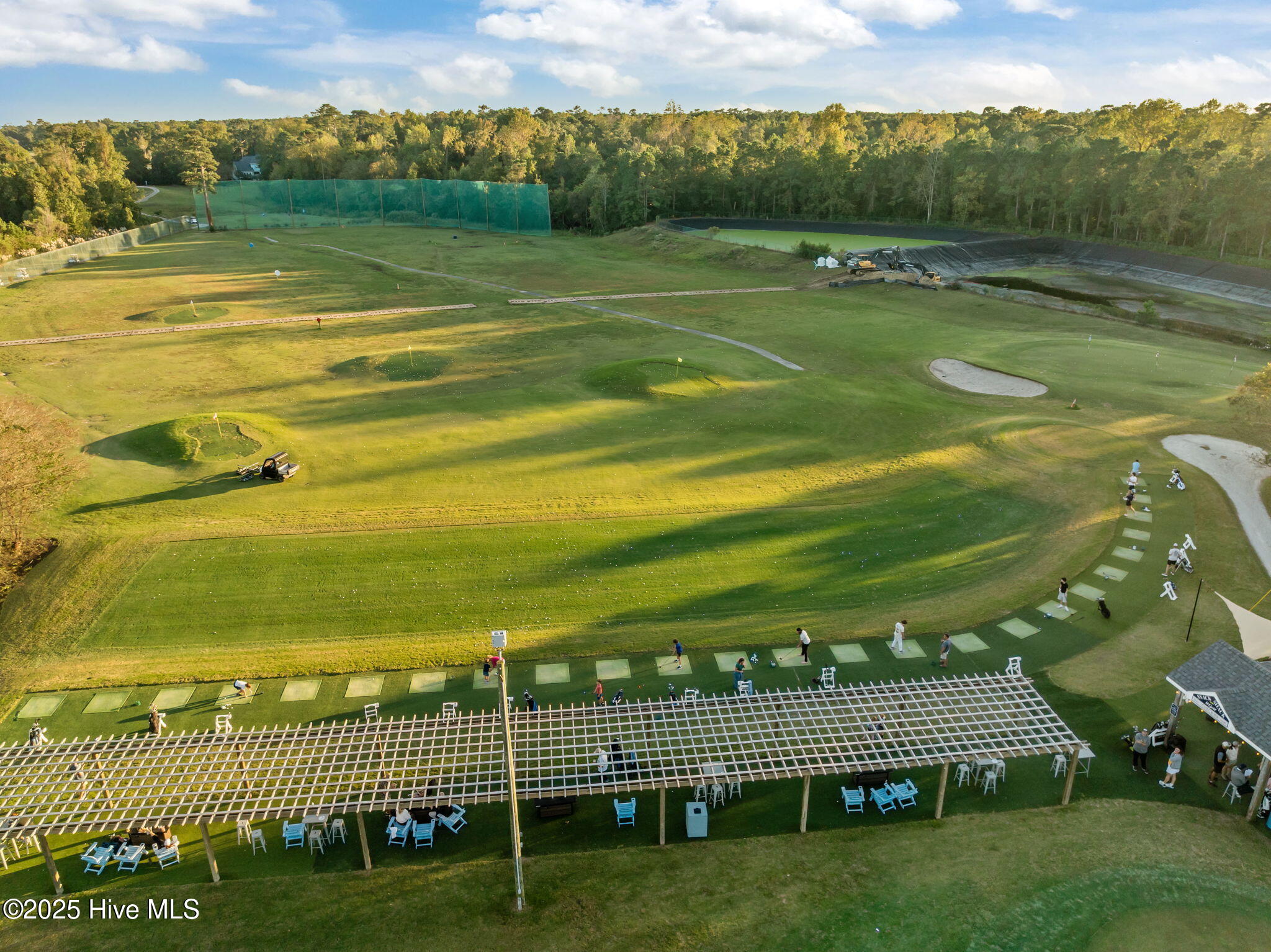 100537179 | Photo 38