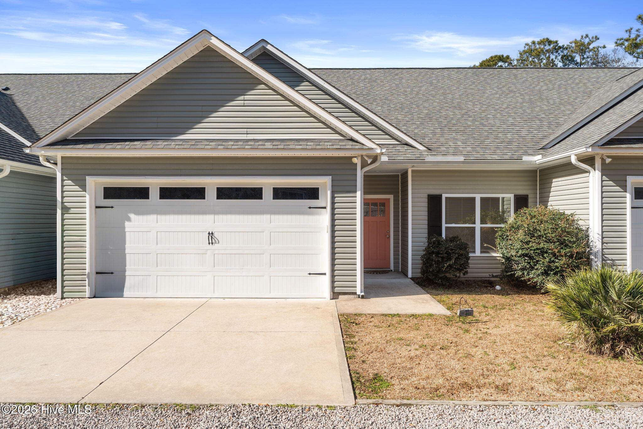 100552466 | Photo 42