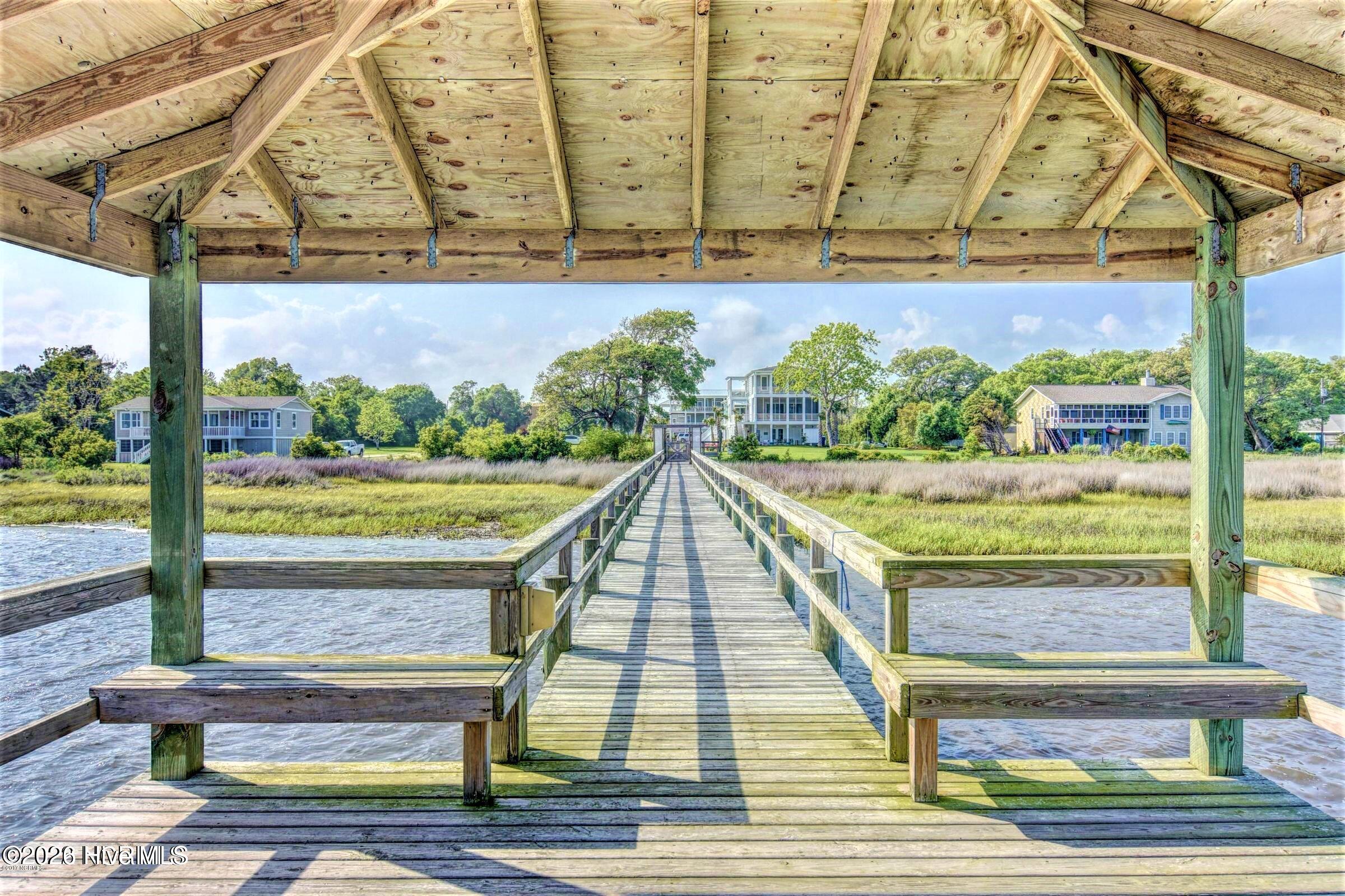 100550265 | Photo 95