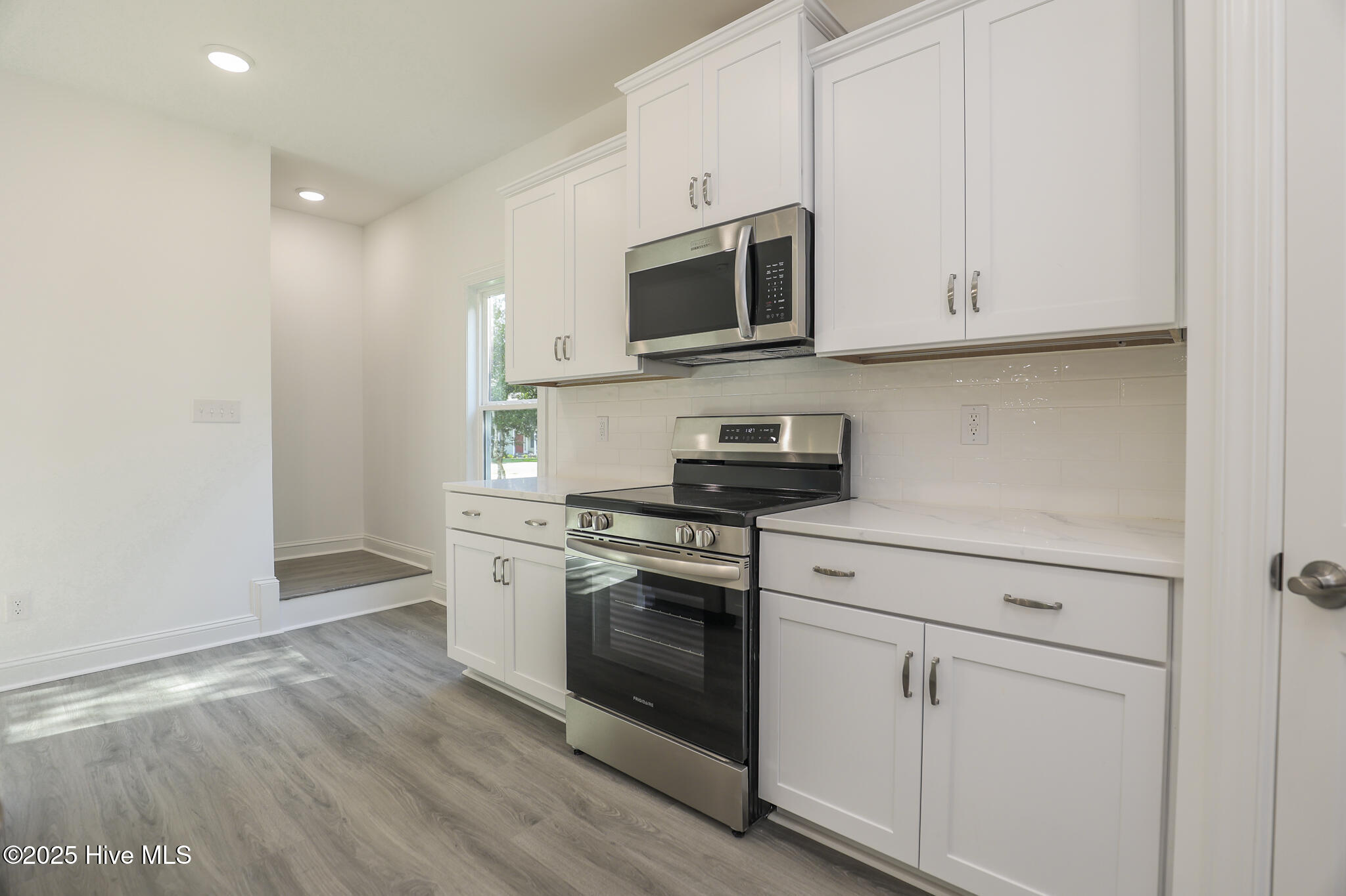 100518494 | Photo 27