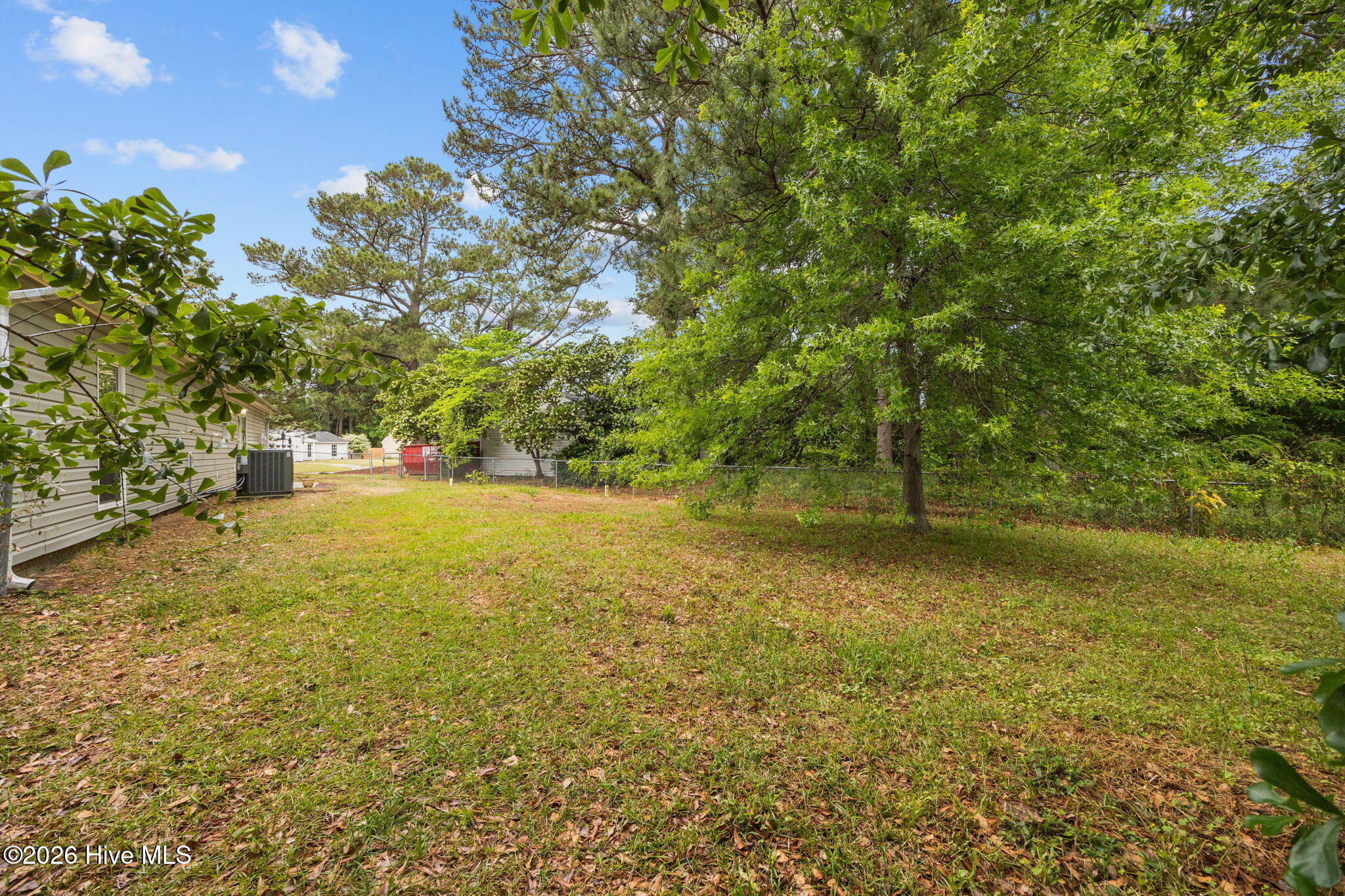 100570195 | Photo 49