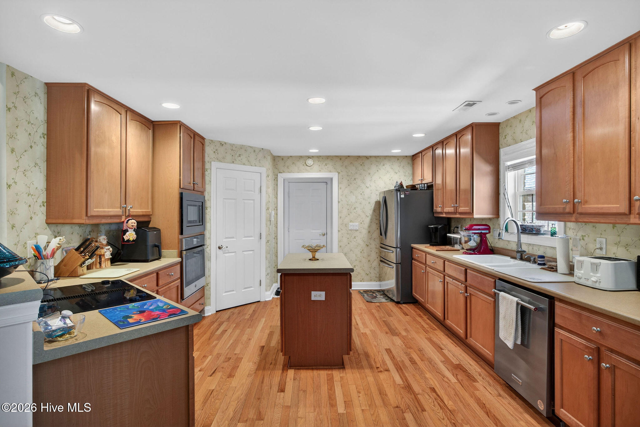 100567752 | Photo 16