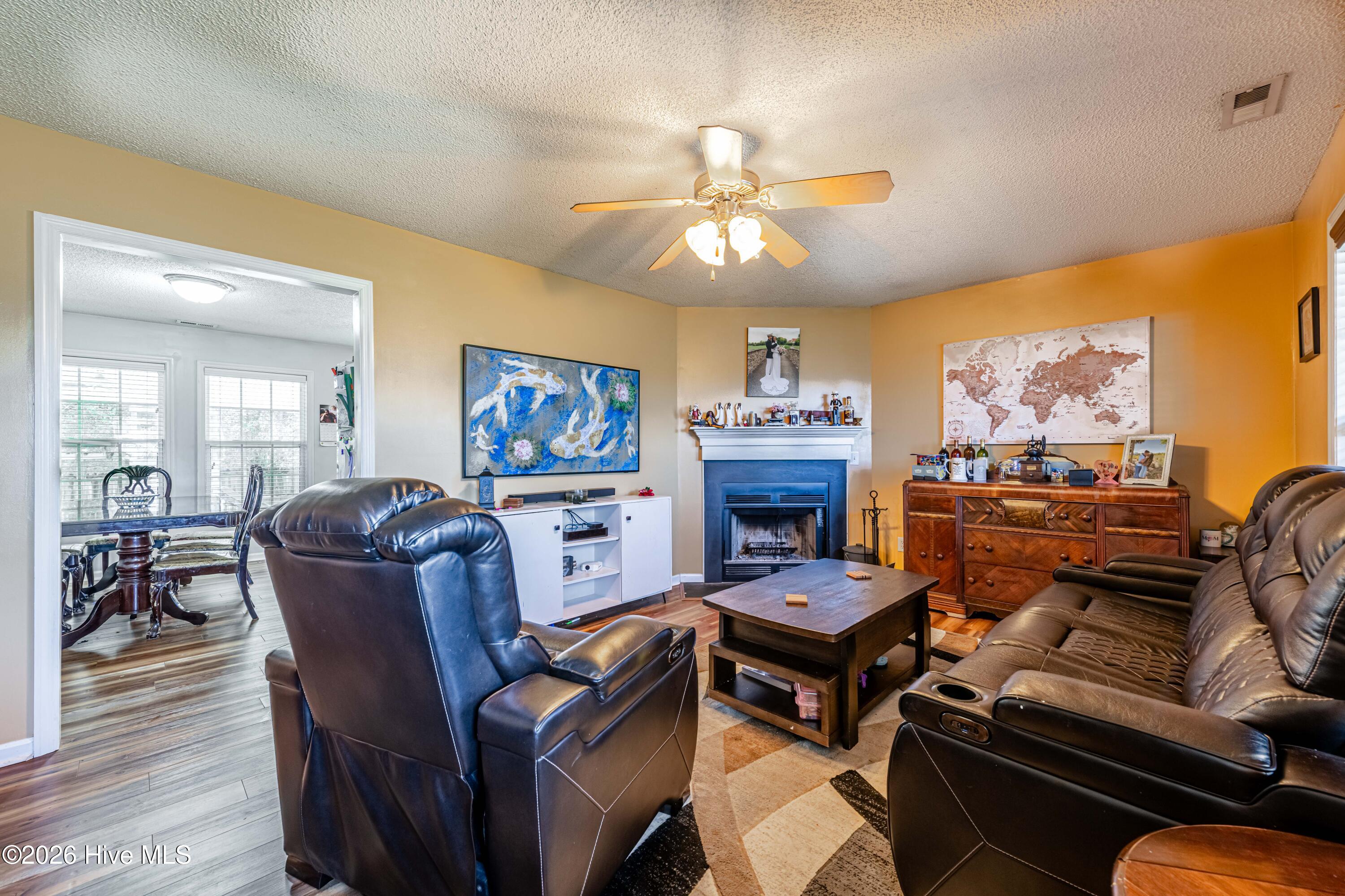 101 Barrington Court,Maple Hill