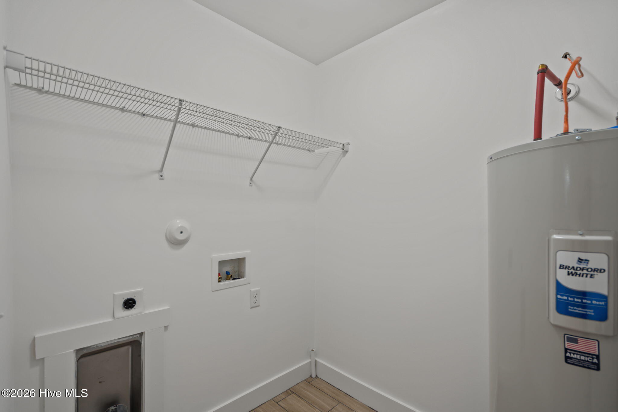 100559197 | Photo 37