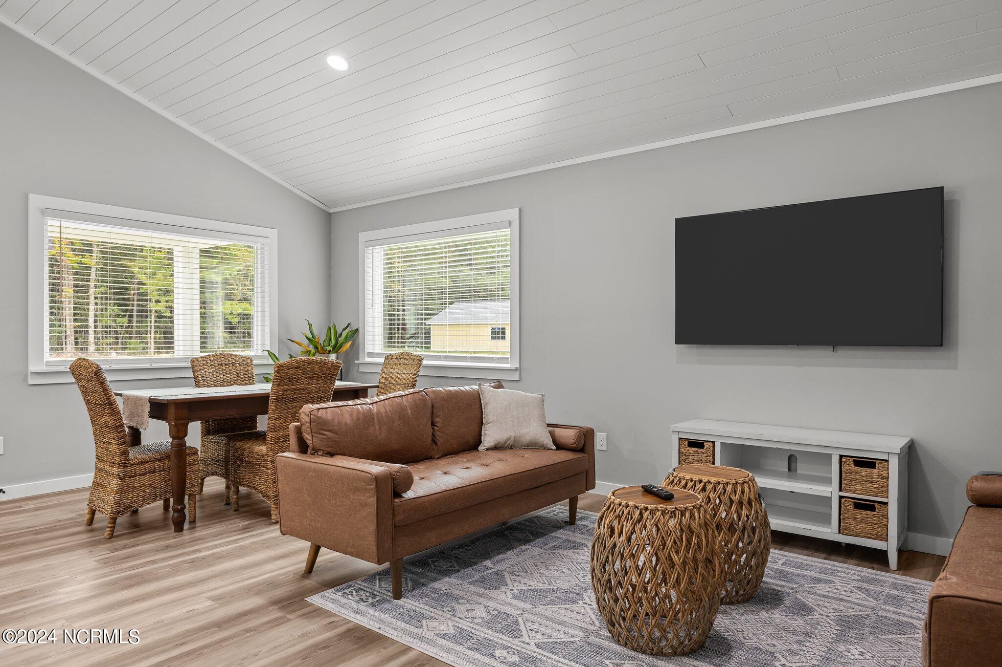 Homes for sale in Swansboro, NC | 206 Long Pond Loop, Swansboro, NC 28584 | MLS# 100502050