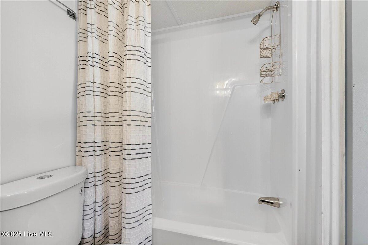 100559629 | Photo 29