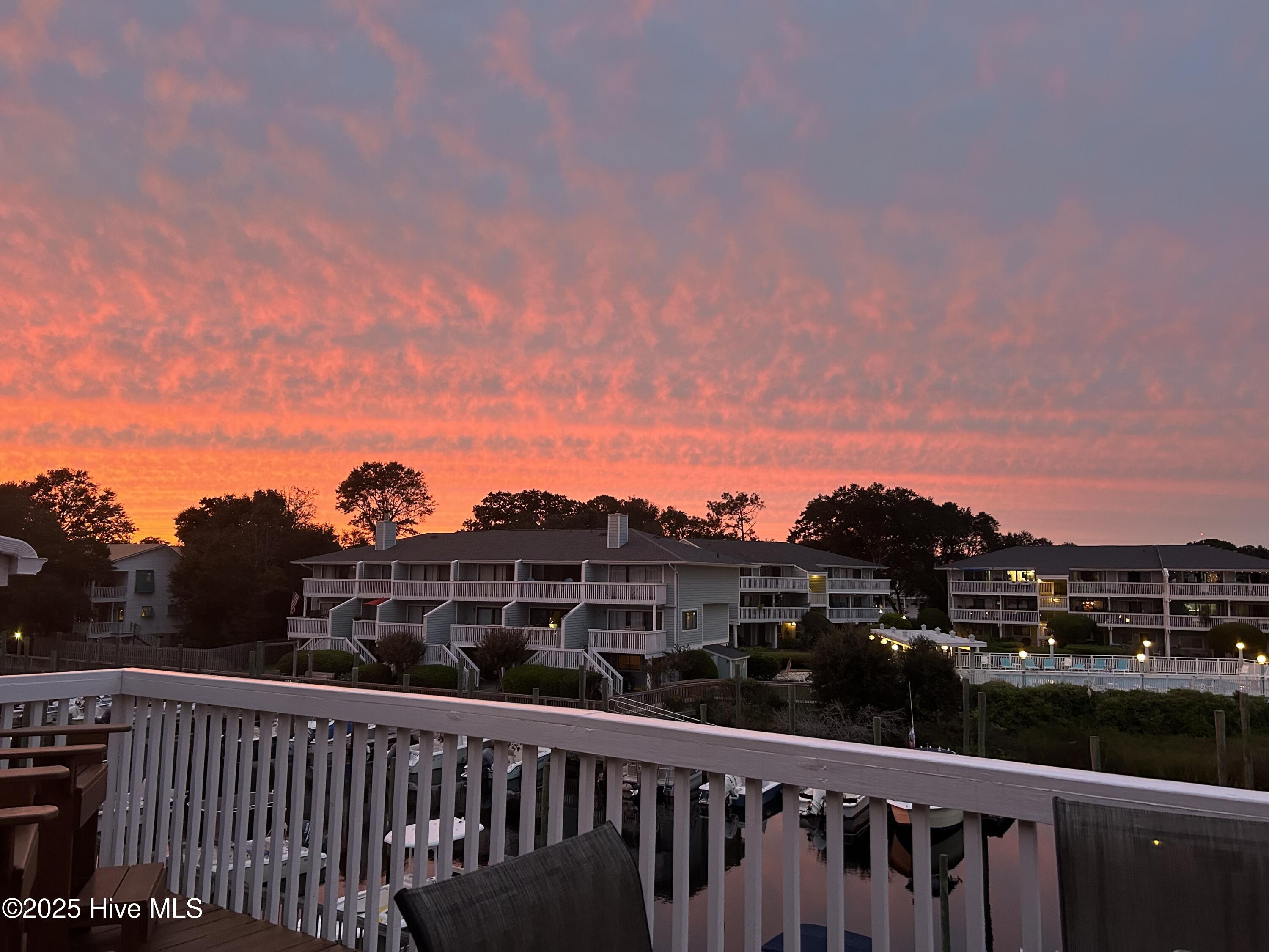 100534046 | Photo 55