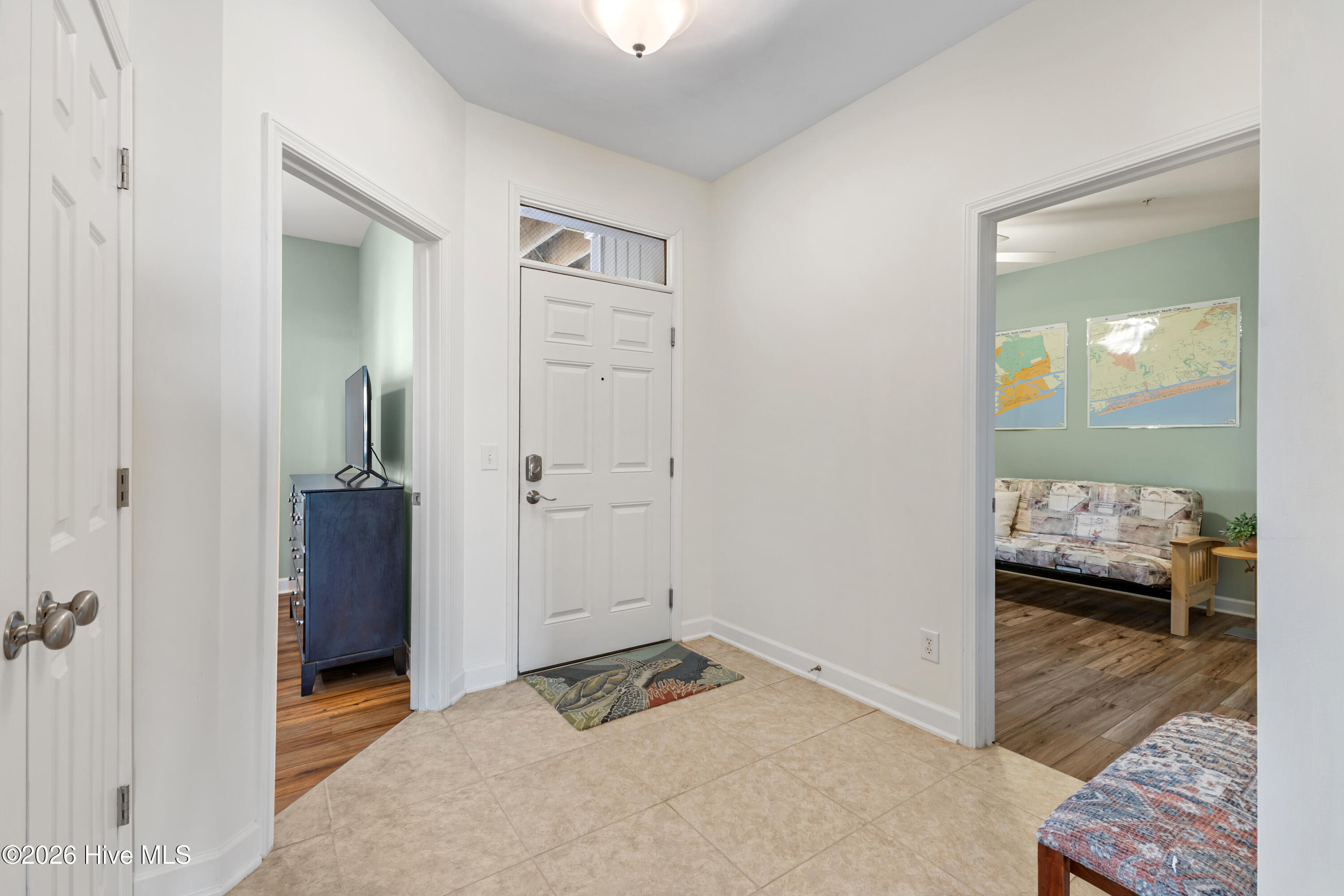 100570147 | Photo 22