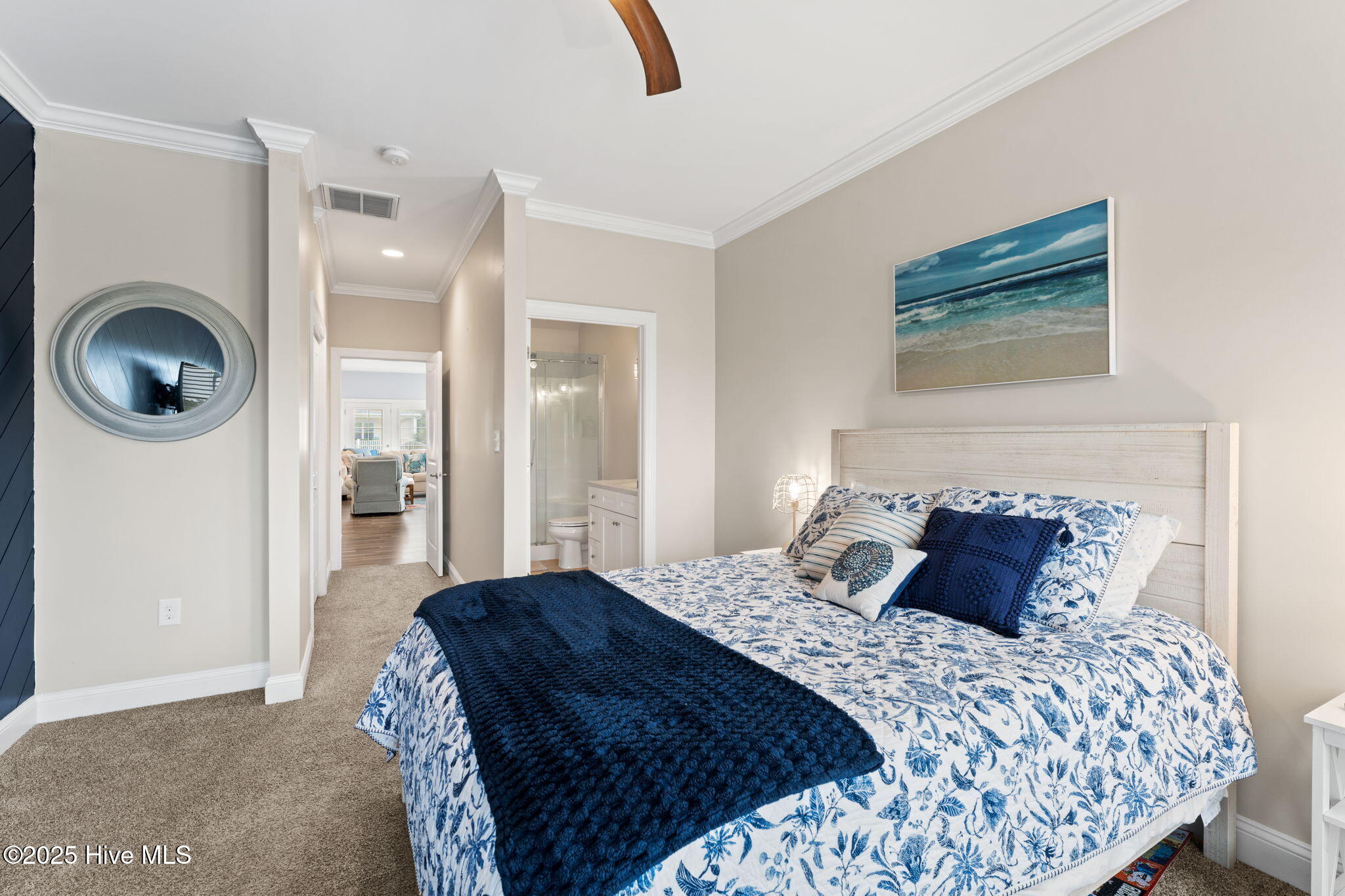 100532717 | Photo 29