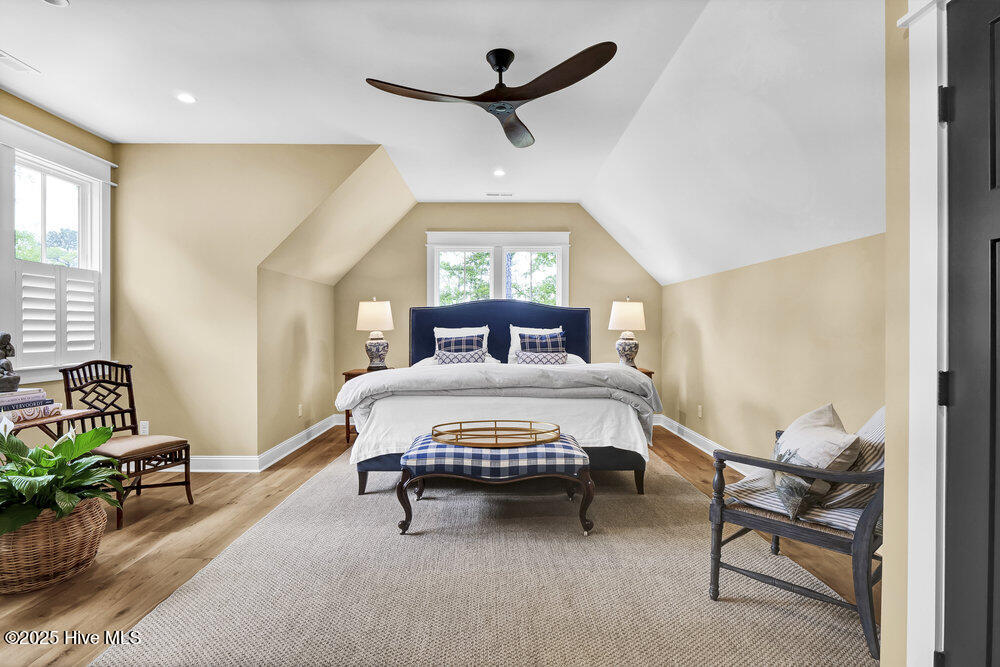 100534393 | Photo 41