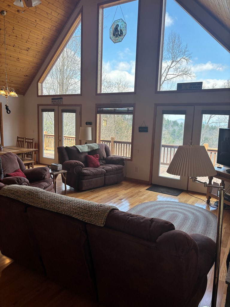 380 Buck Ridge Drive, Murphy, NC 28906 Listing Photo  4