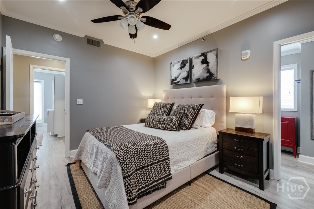 250 W Broad Street 801