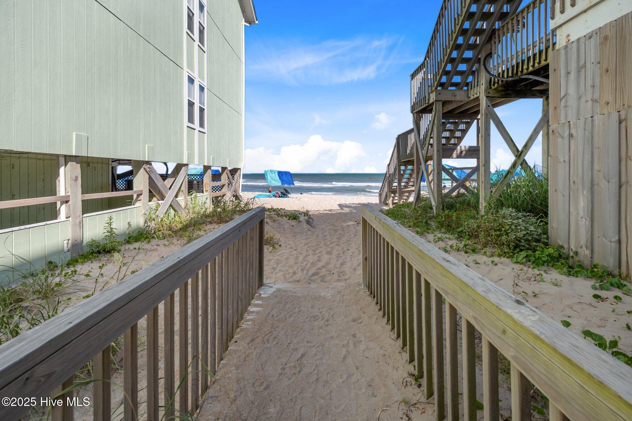 100515598 | Photo 44