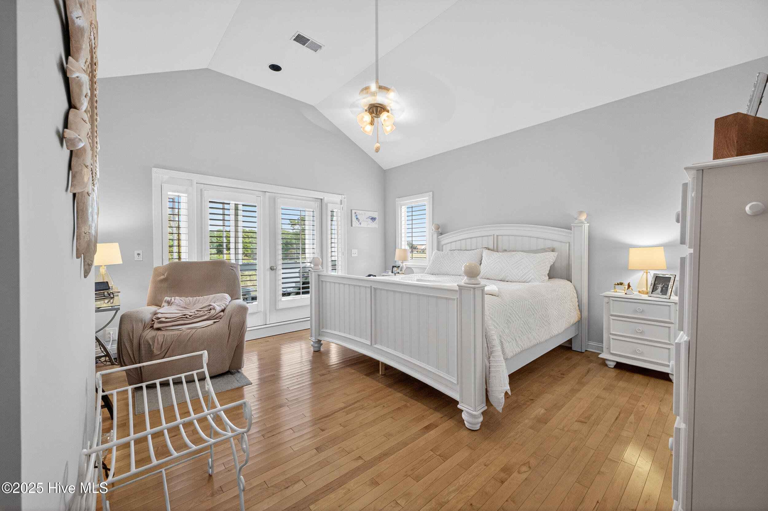 100528794 | Photo 31