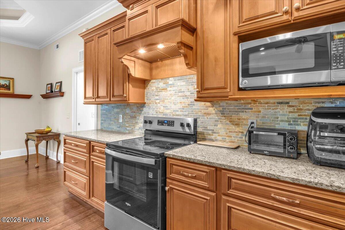 100556407 | Photo 29