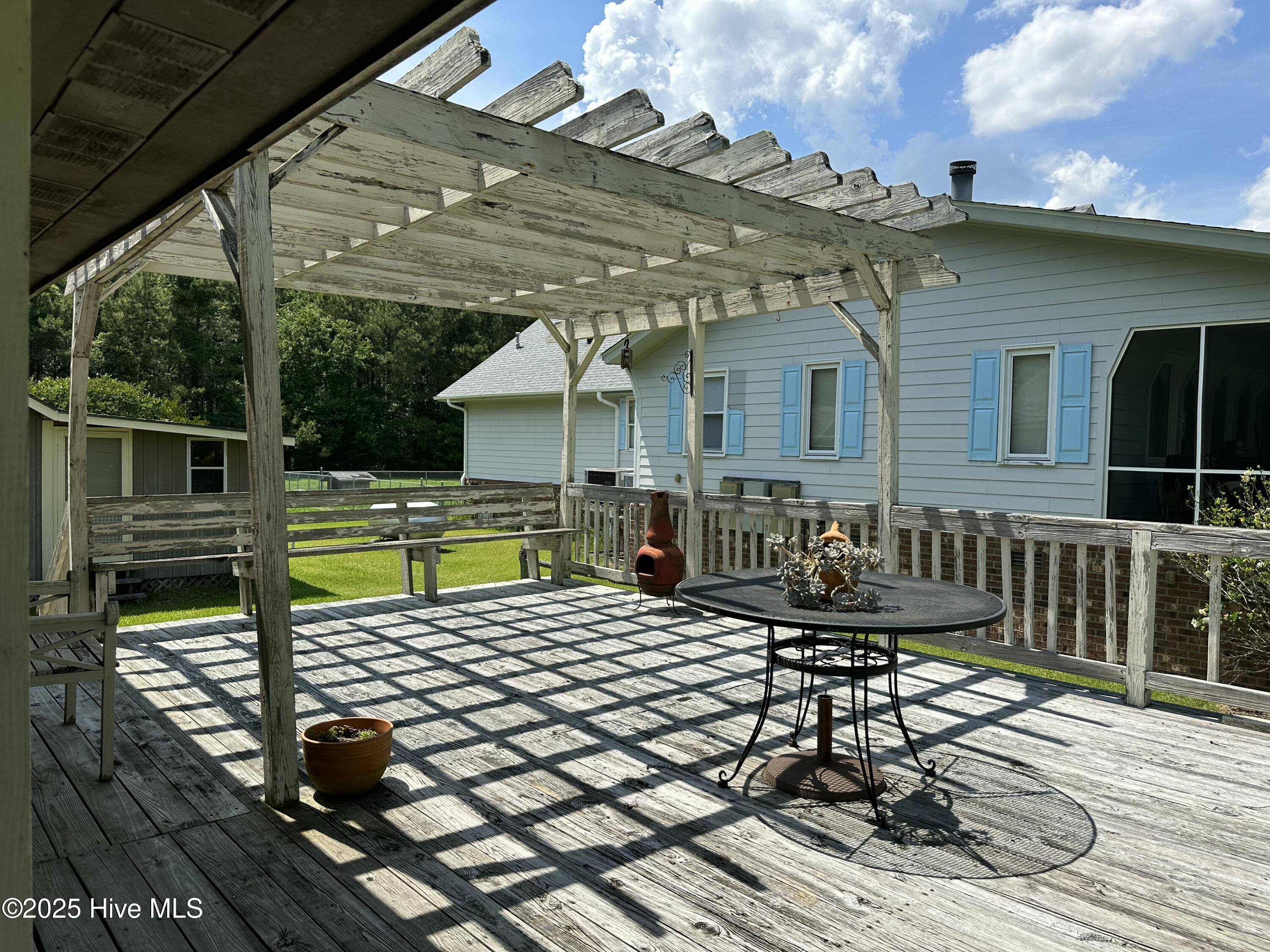 Side deck