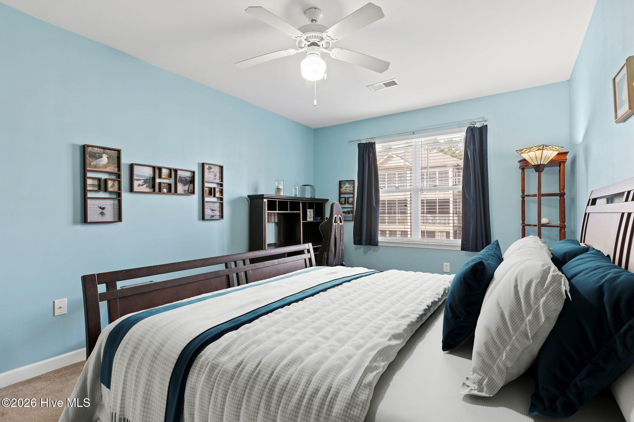 100548351 | Photo 18