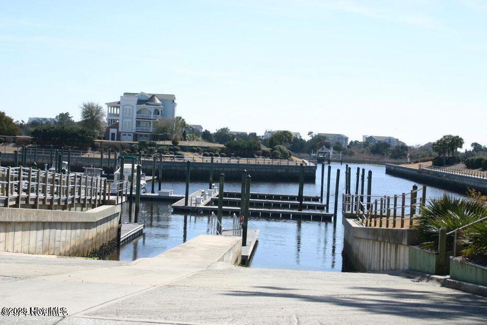 100493964 | Photo 51